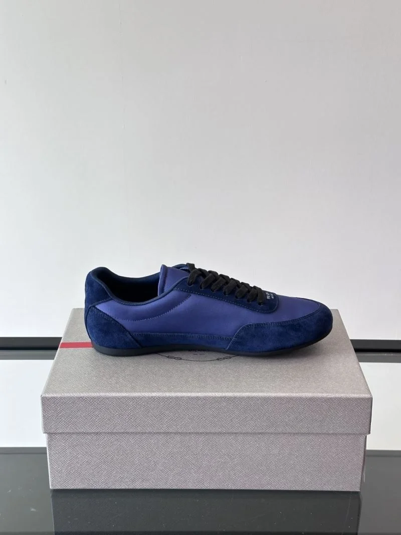 Prada Low Shoes Flexible 35536