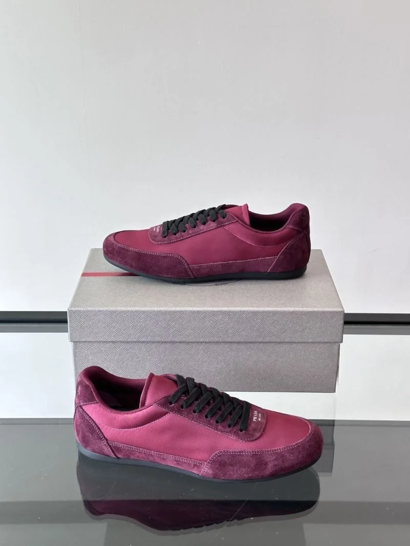 Effortless Prada Low Shoes 35511