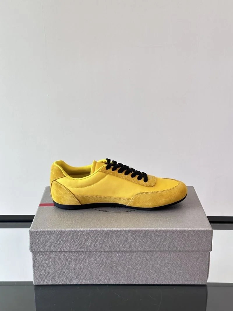 Prada Low Shoes EasyMatch 35532