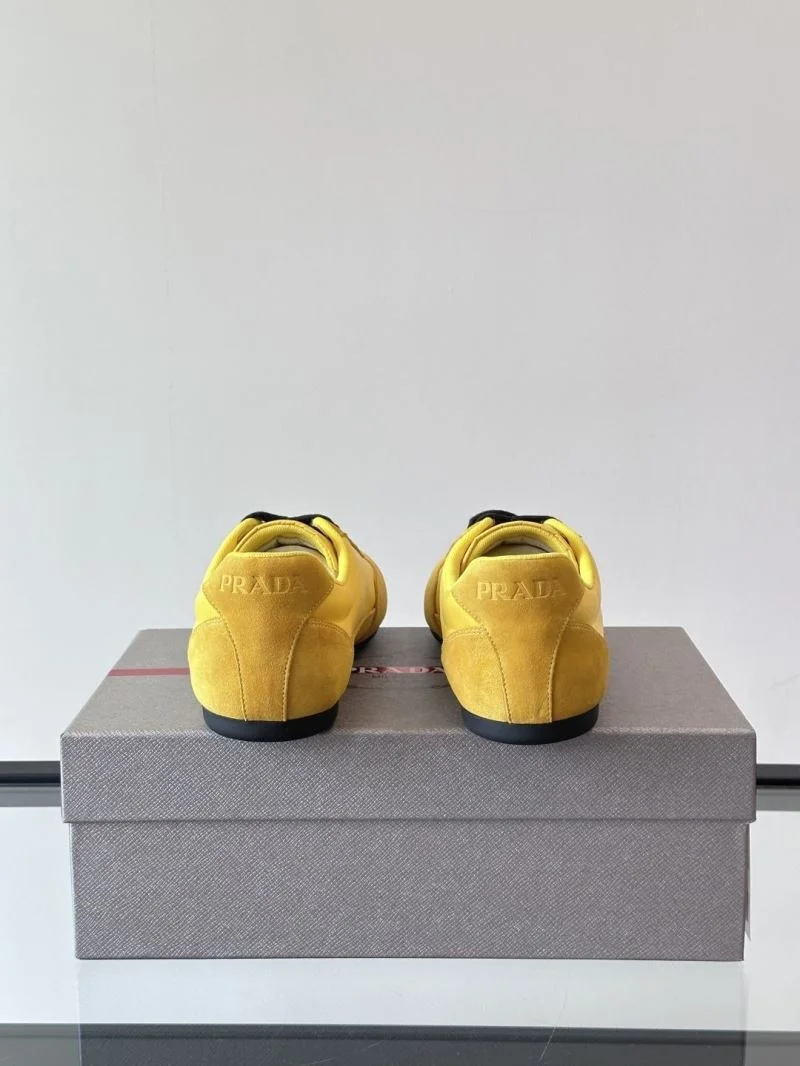 Prada Low Shoes EasyMatch 35532
