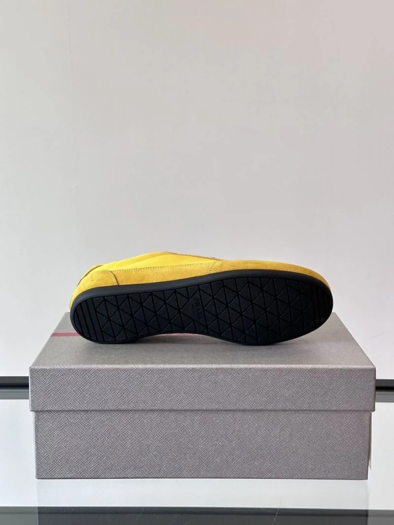 Prada Low Shoes EasyMatch 35532