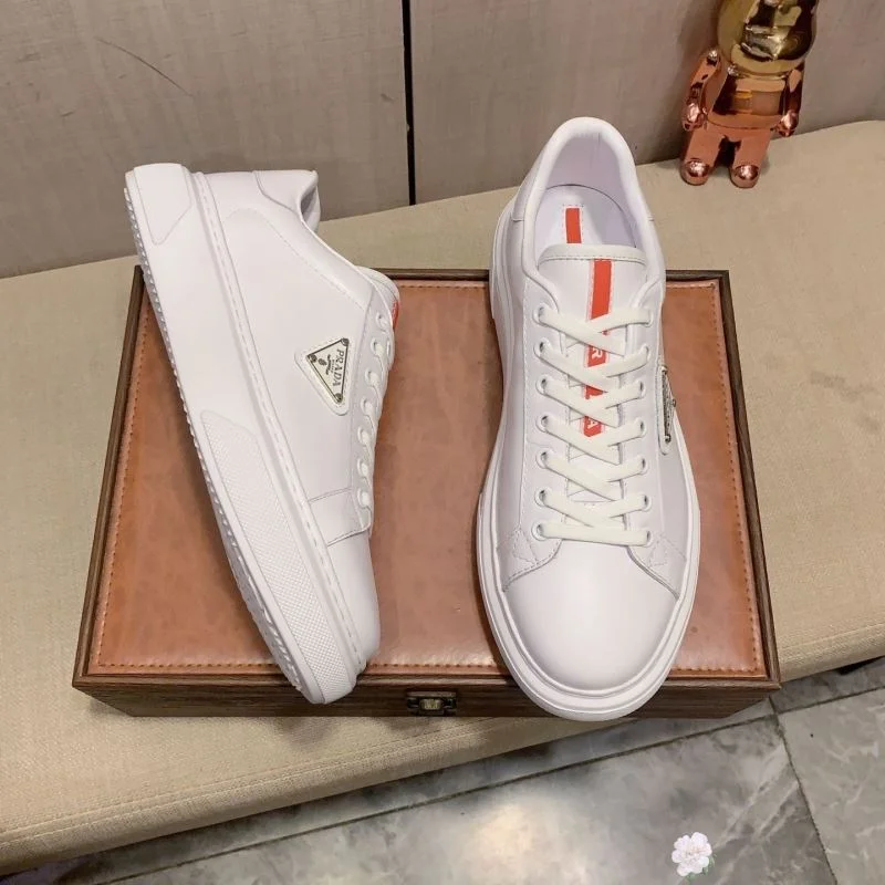 Prada Low Shoes Snug 35514