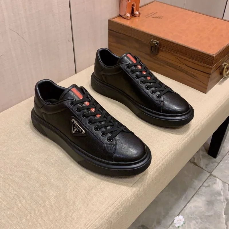 Modern Prada Low Shoes 35506