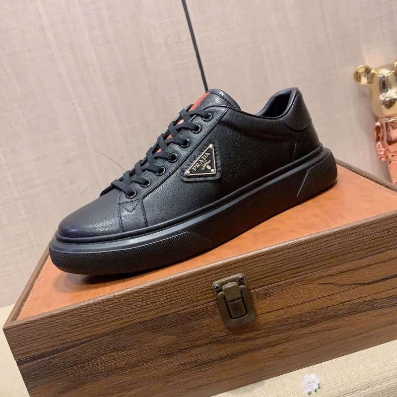 Modern Prada Low Shoes 35506