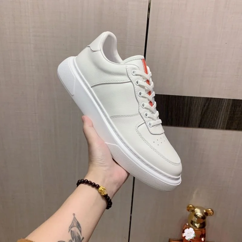Prada Low Shoes Breathable 35537