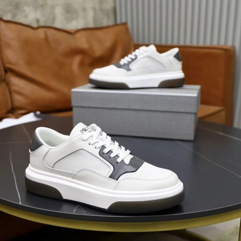 EyeCatching Prada Low Shoes 35504