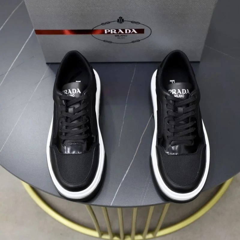 Timeless Prada Low Shoes 35510