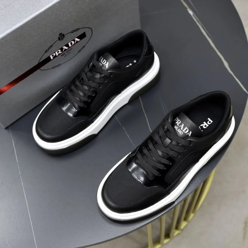Timeless Prada Low Shoes 35510
