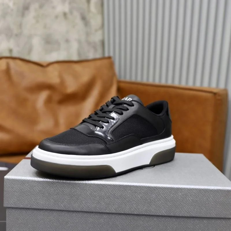 Timeless Prada Low Shoes 35510