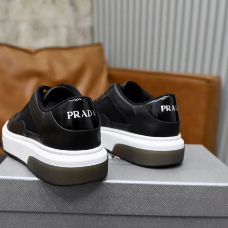 Timeless Prada Low Shoes 35510