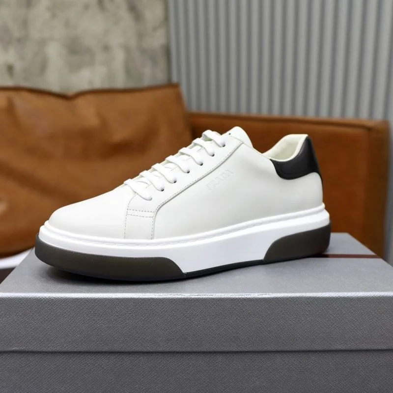 Prada Low Shoes Stylish 35503