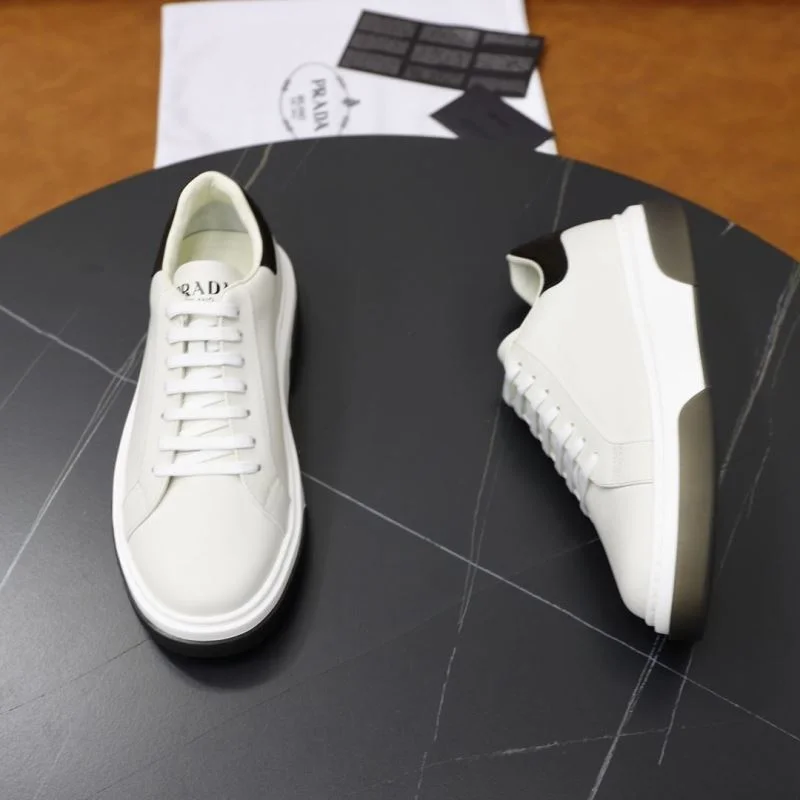 Prada Low Shoes Stylish 35503