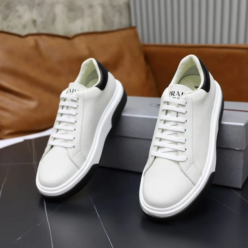 Prada Low Shoes Stylish 35503