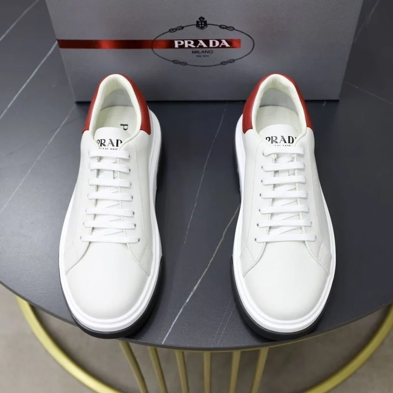Fashionable Prada Low Shoes 35500