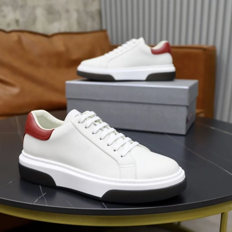 Fashionable Prada Low Shoes 35500