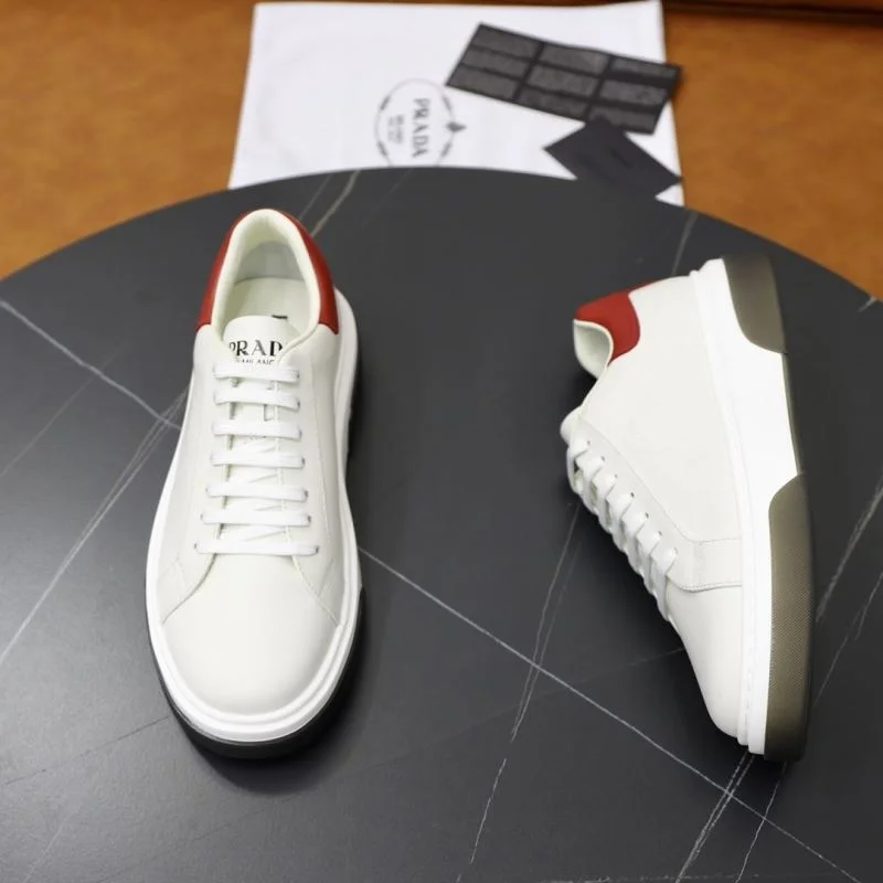 Fashionable Prada Low Shoes 35500