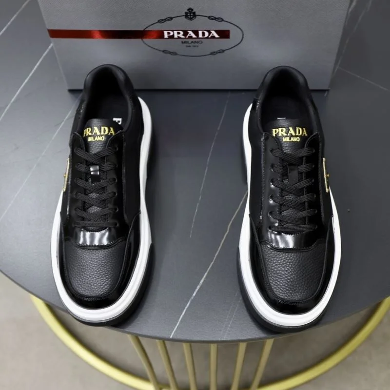 Snug Prada Low Shoes 35501