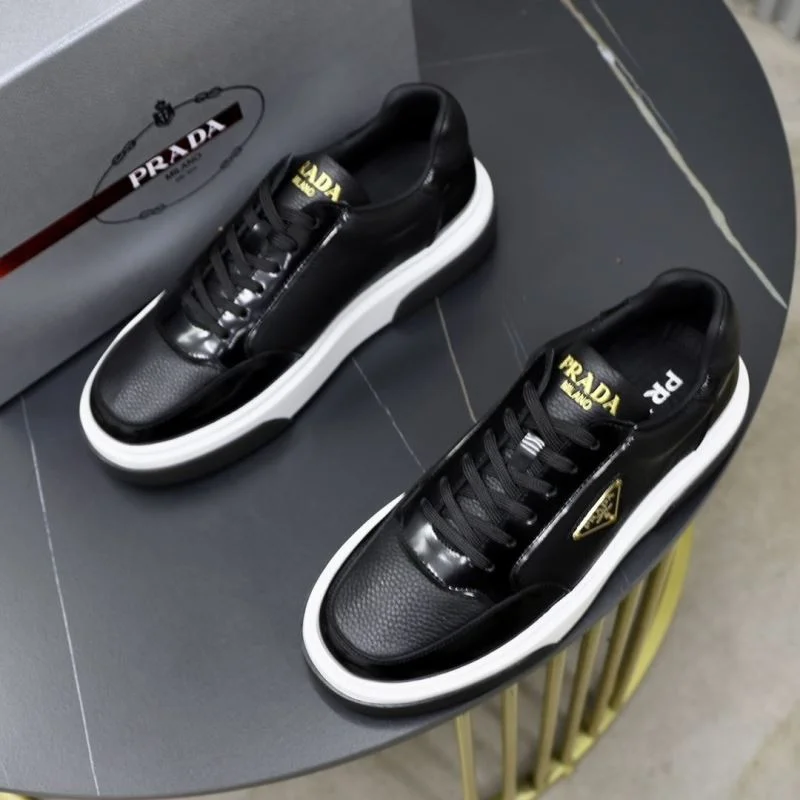 Snug Prada Low Shoes 35501
