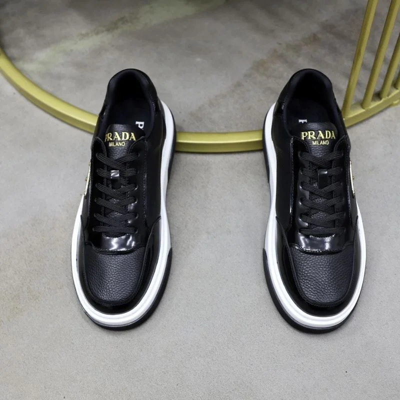 Snug Prada Low Shoes 35501