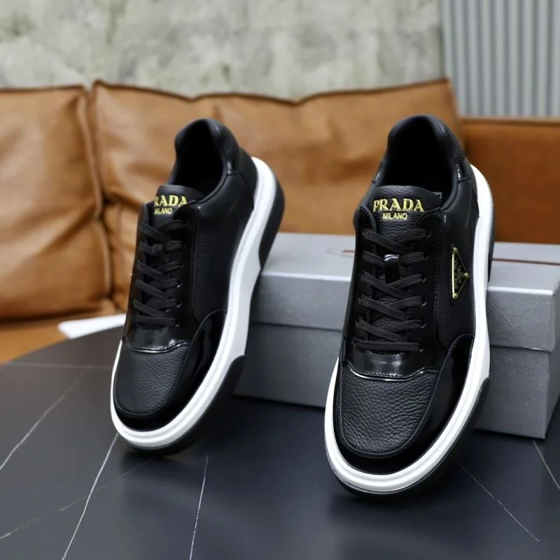 Snug Prada Low Shoes 35501