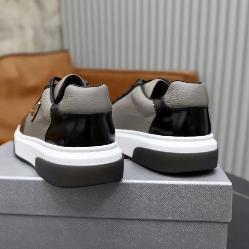 Prada Low Shoes TravelReady 35479