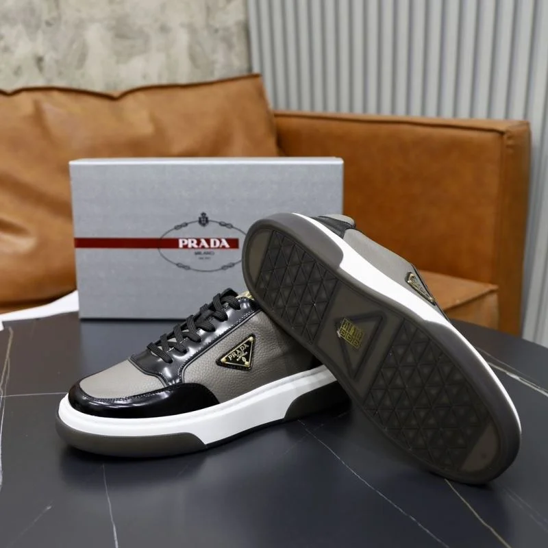 Prada Low Shoes TravelReady 35479