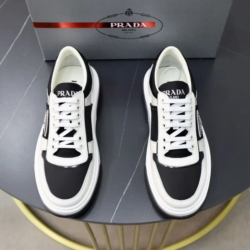 Prada Low Shoes TravelReady 35489