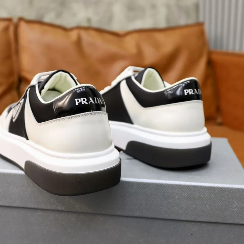 Prada Low Shoes TravelReady 35489