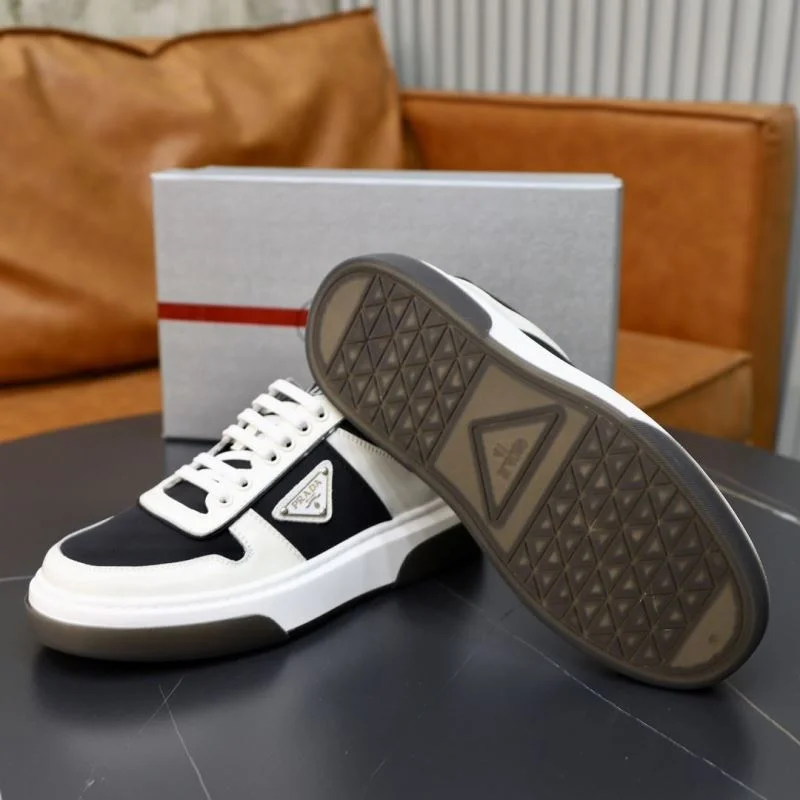 Prada Low Shoes TravelReady 35489