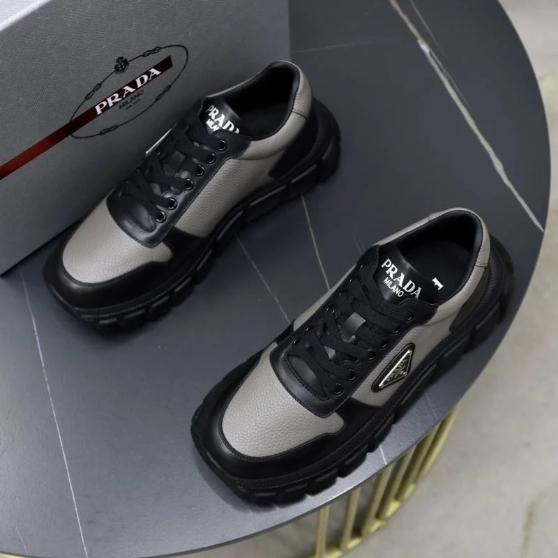 Casual Prada Low Shoes 35497