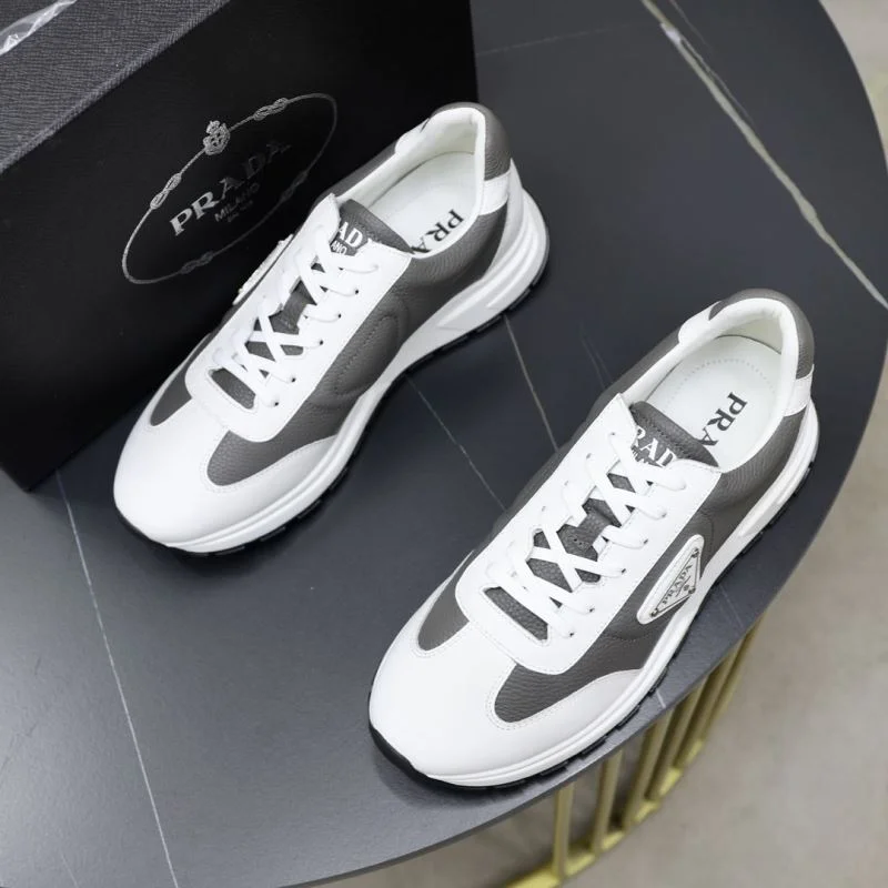Prada Low Shoes WellDesigned 35491