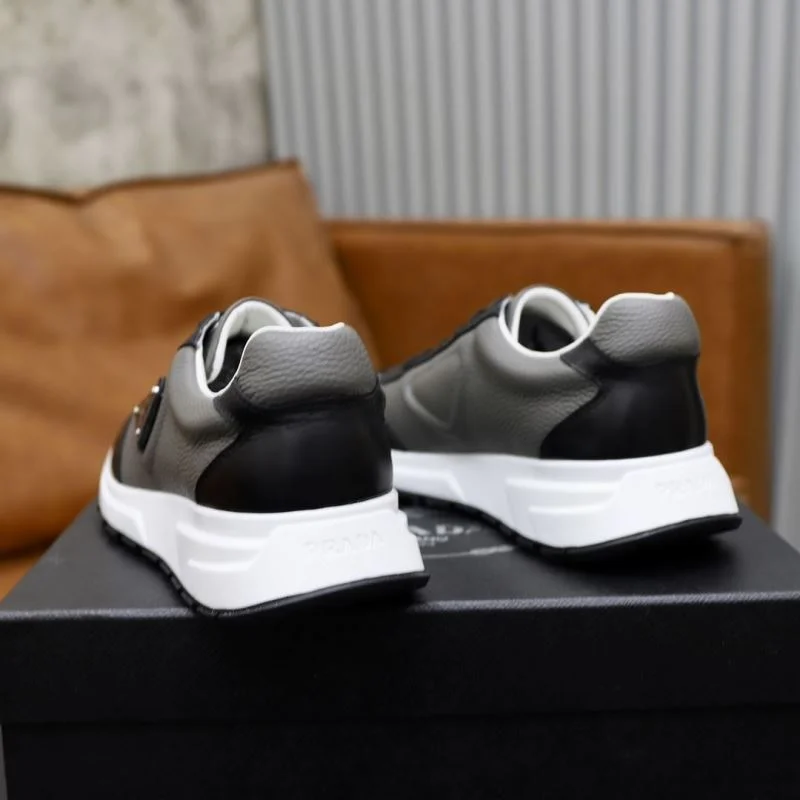 Prada Low Shoes DailyWear 35498