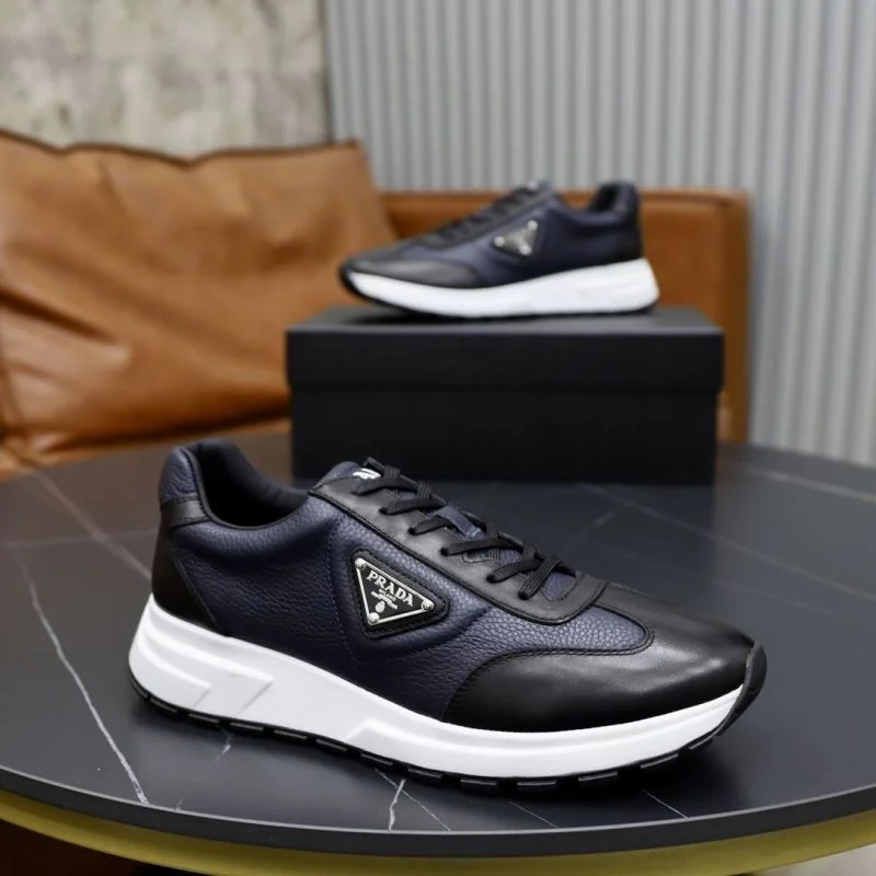 Minimalist Prada Low Shoes 35490