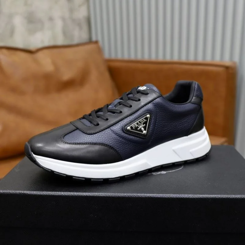 Minimalist Prada Low Shoes 35490