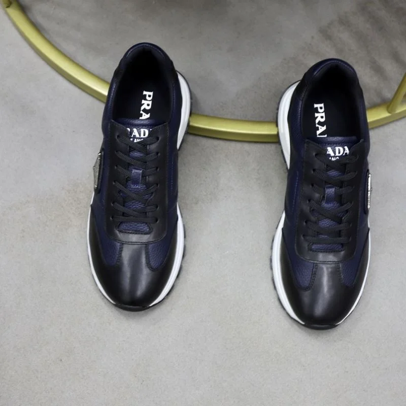 Minimalist Prada Low Shoes 35490