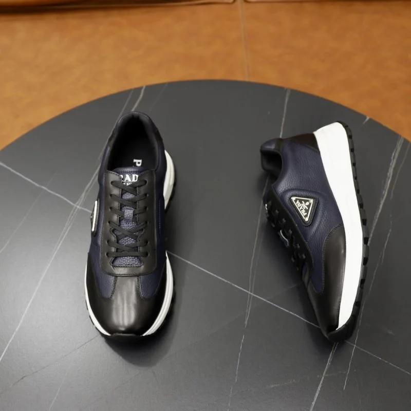 Minimalist Prada Low Shoes 35490