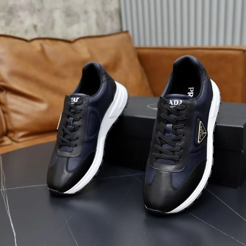 Minimalist Prada Low Shoes 35490