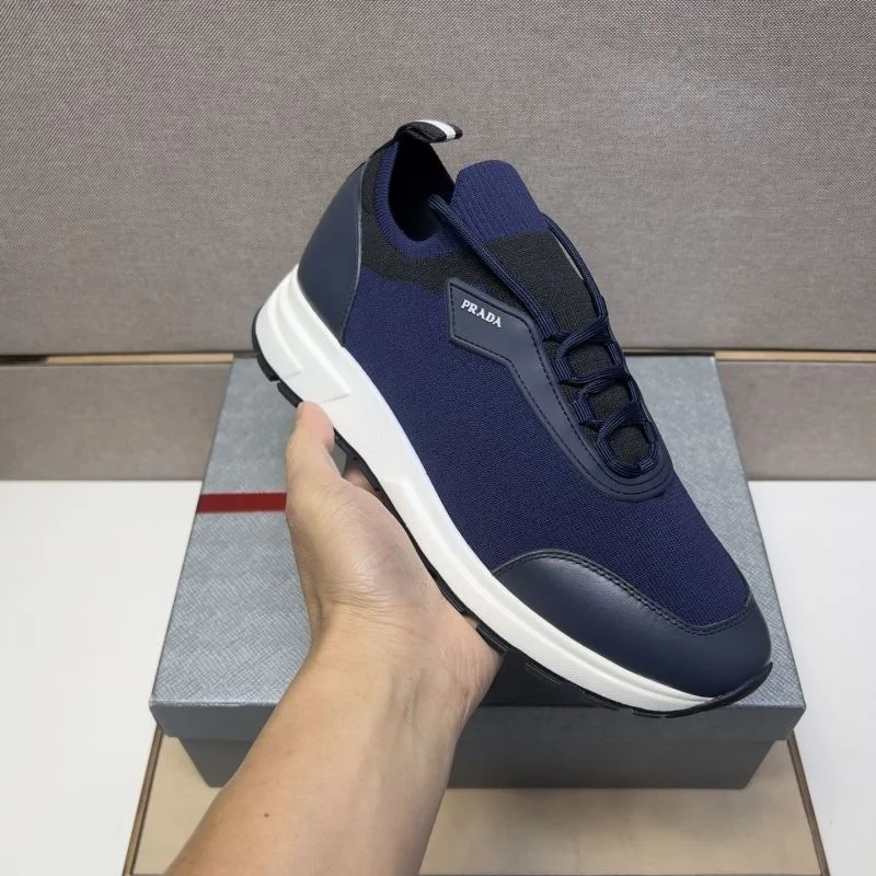 Casual Prada Low Shoes 35486