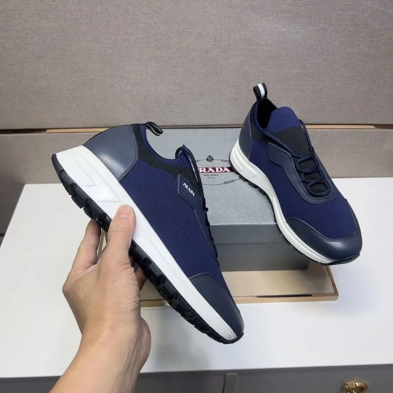 Casual Prada Low Shoes 35486