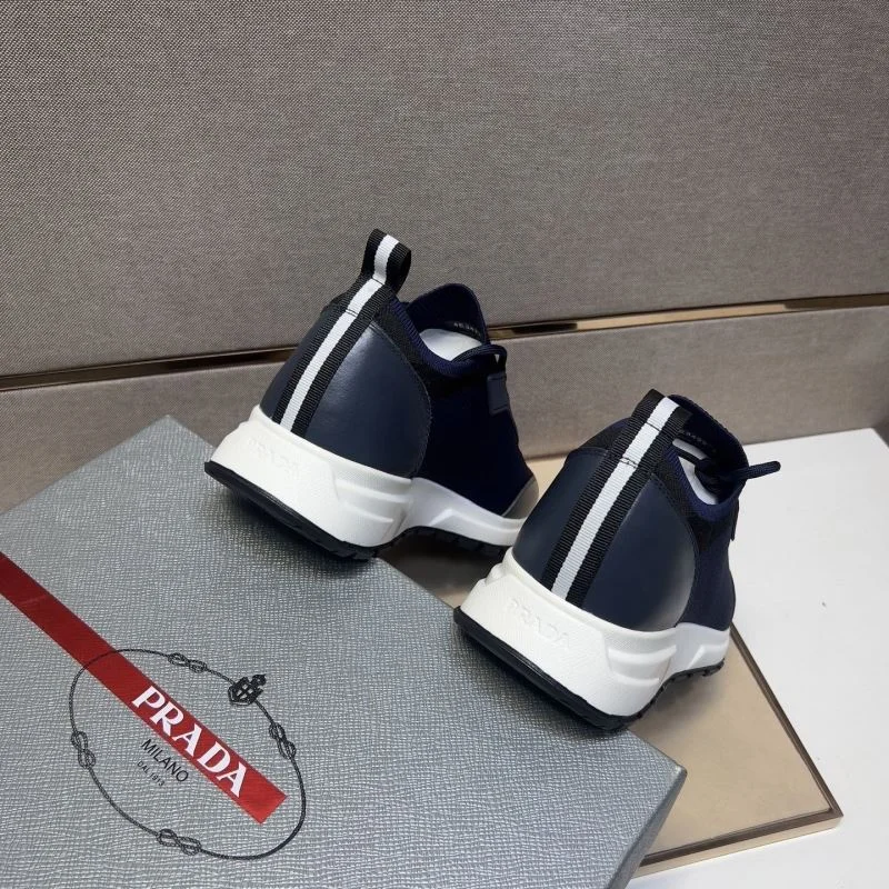 Casual Prada Low Shoes 35486