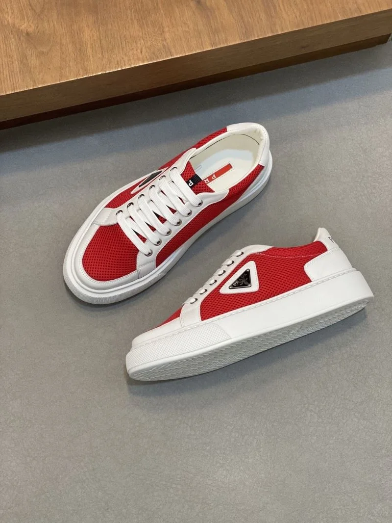 Functional Prada Low Shoes 35477
