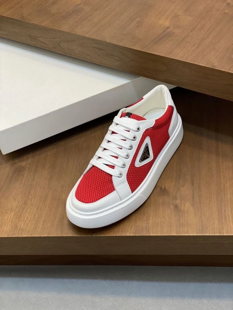 Functional Prada Low Shoes 35477