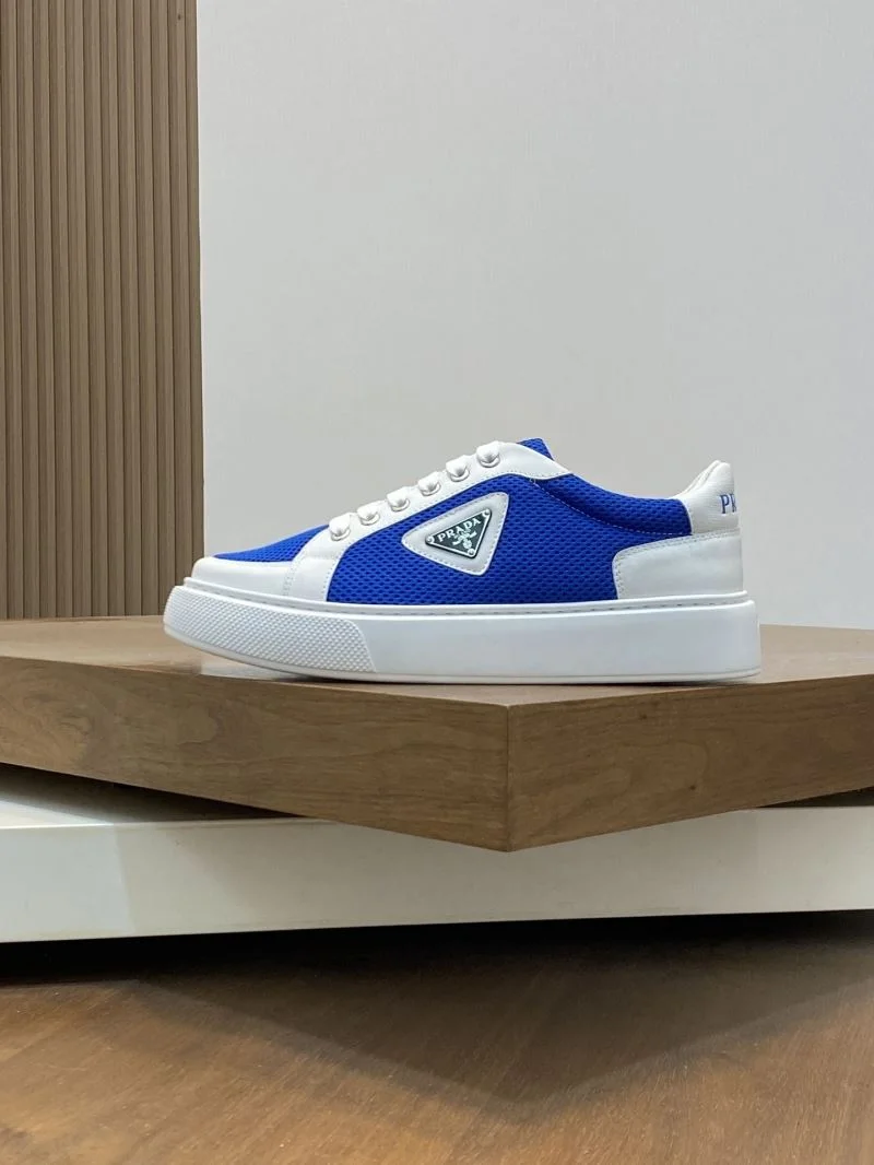 Durable Prada Low Shoes 35468