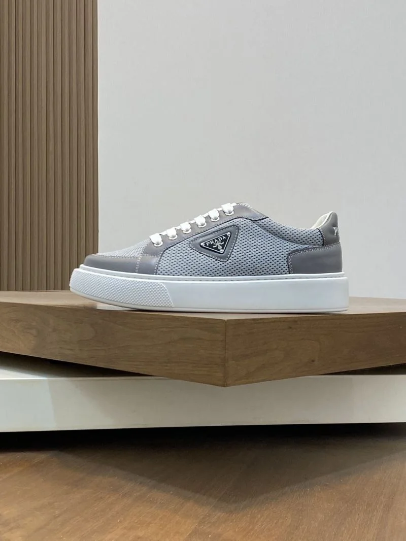 Neat Prada Low Shoes 35471