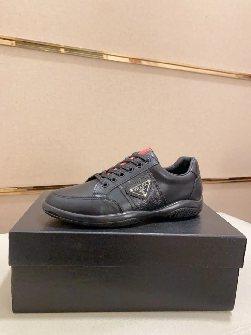 Prada Low Shoes EyeCatching 35465