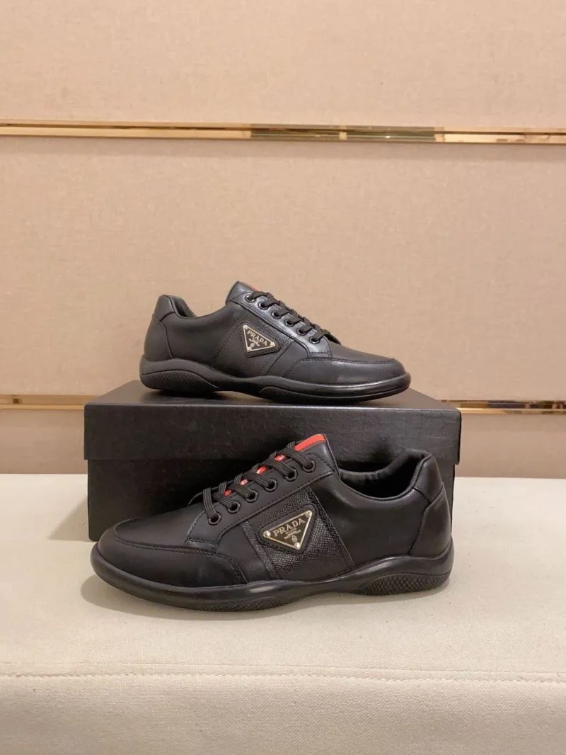 Prada Low Shoes EyeCatching 35465