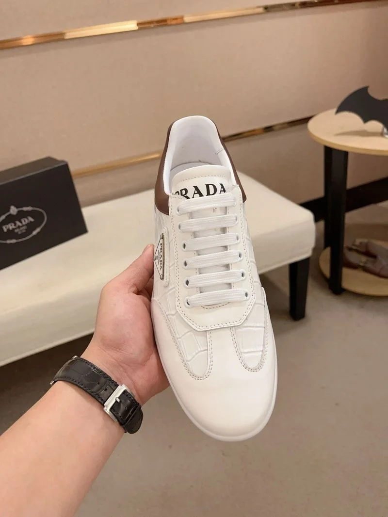 Comfortable Prada Low Shoes 35470