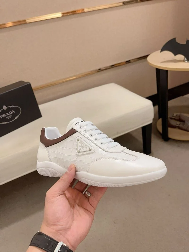 Comfortable Prada Low Shoes 35470