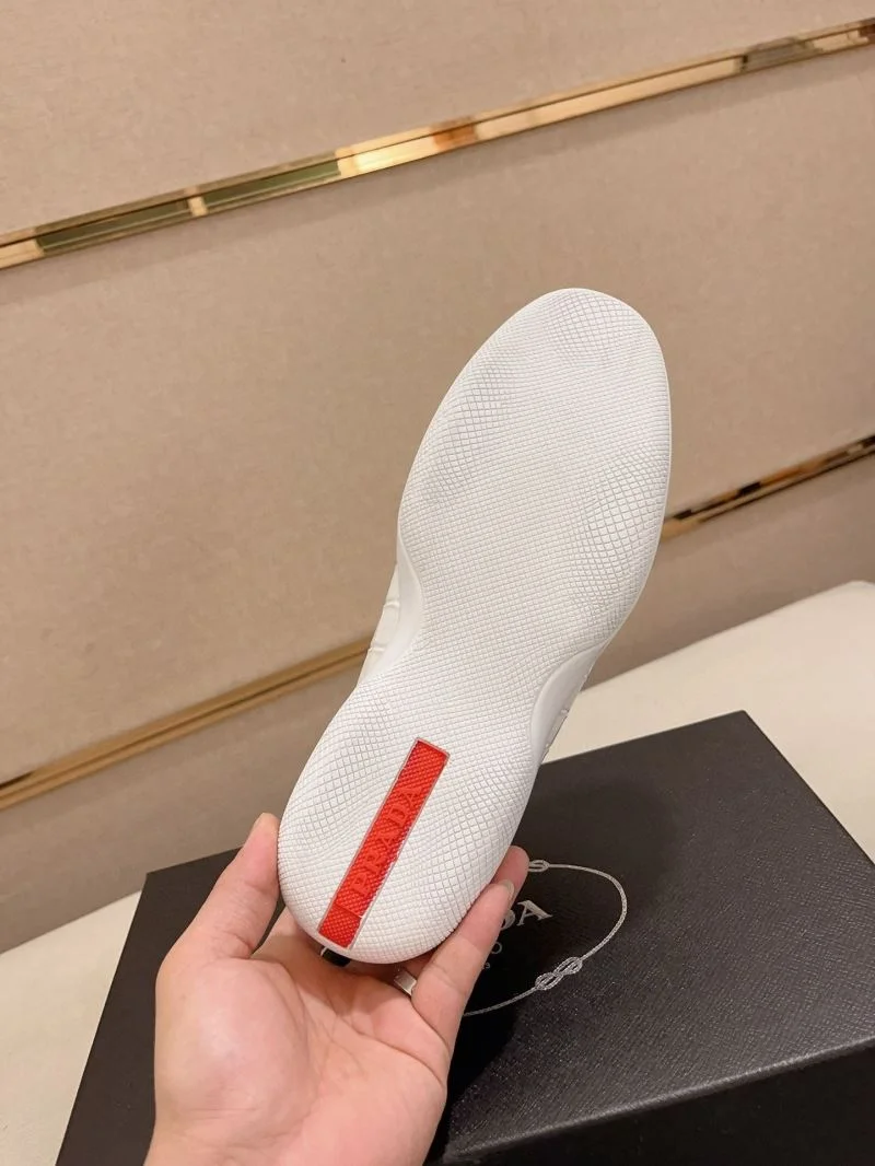 Comfortable Prada Low Shoes 35470
