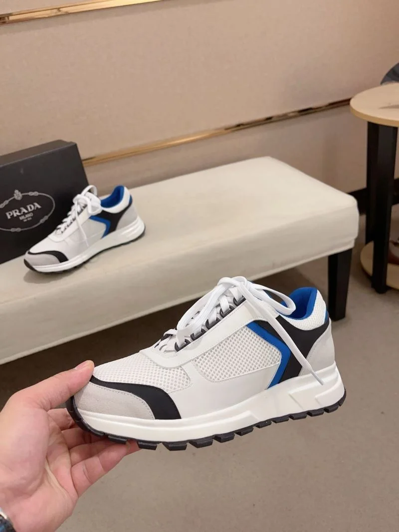 Lightweight Prada Low Shoes 35462